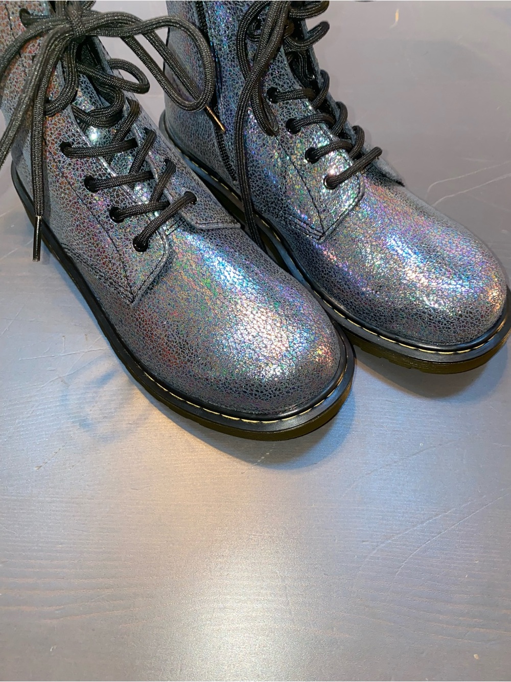Dr. Martens Delaney Grey Holographic Metallic Boots Size US 7 Women / 6 Men NIB - Picture 5 of 12